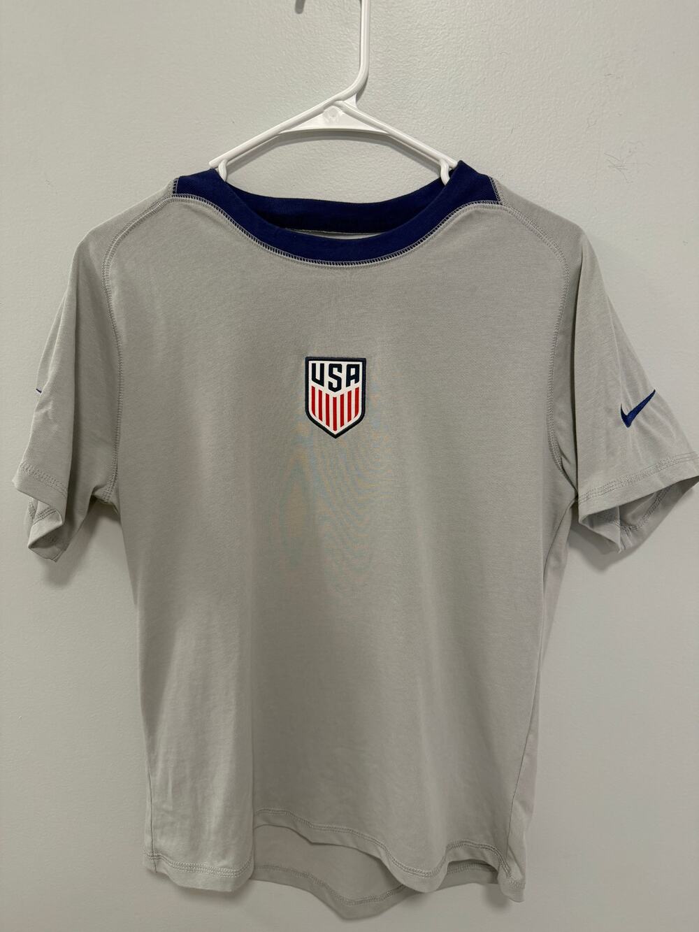Nike Retro USA Soccer Football Jersey Size Small Loose Fit